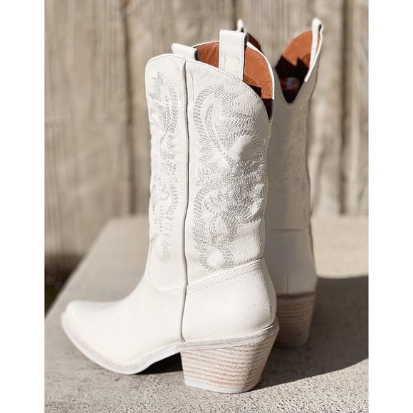 NEW White Cowboy Western Embroidered Stitch Pointy Toe Block Heel Mid Calf Boots - Picture 2 of 13